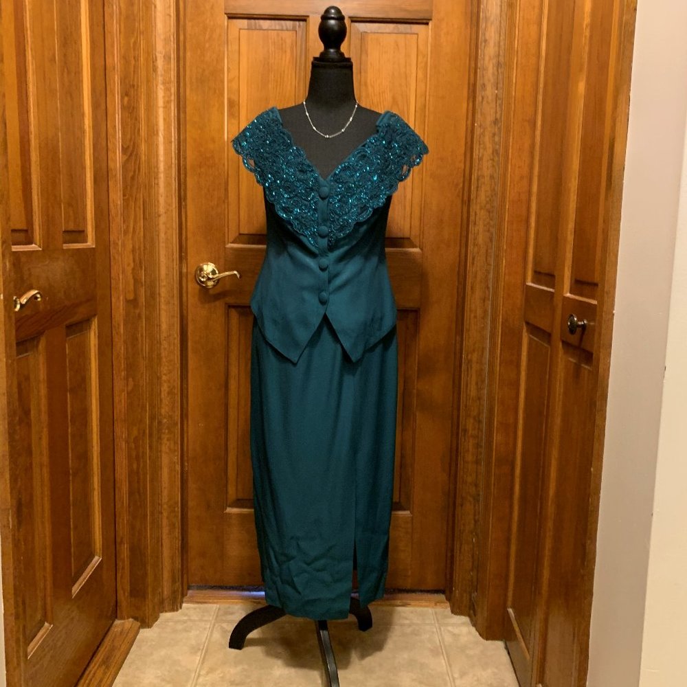 Morningside Vintage Woman's formal wear skirt set